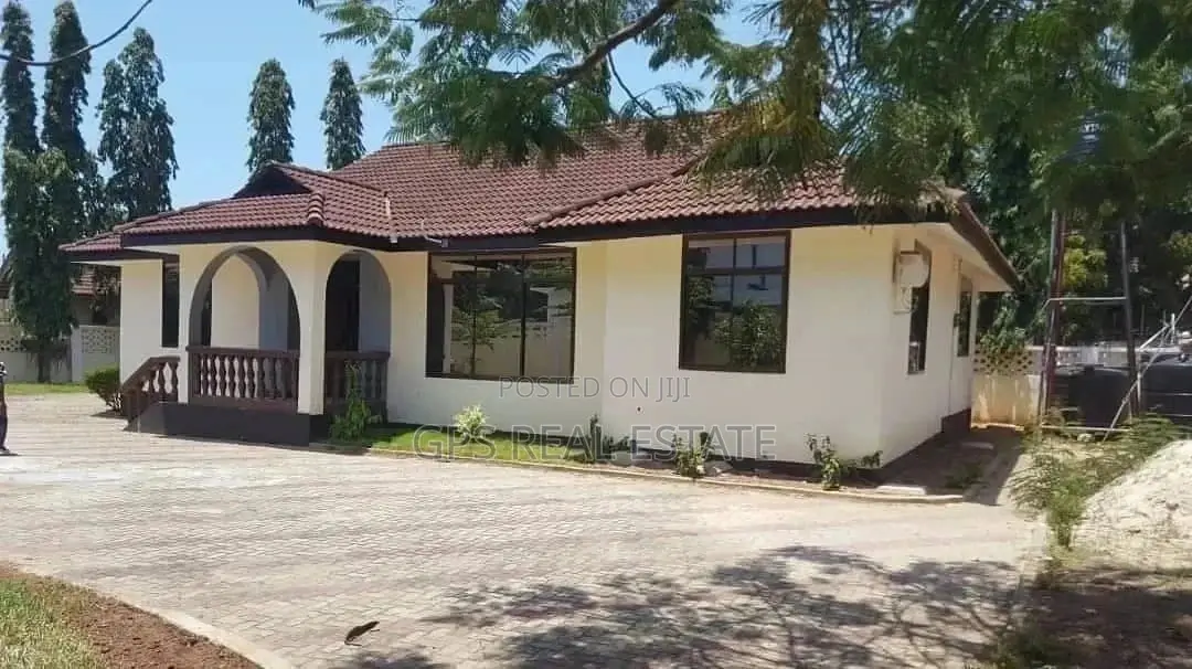 Four Bedroom House In Mbezi Beach For Sale in Temeke