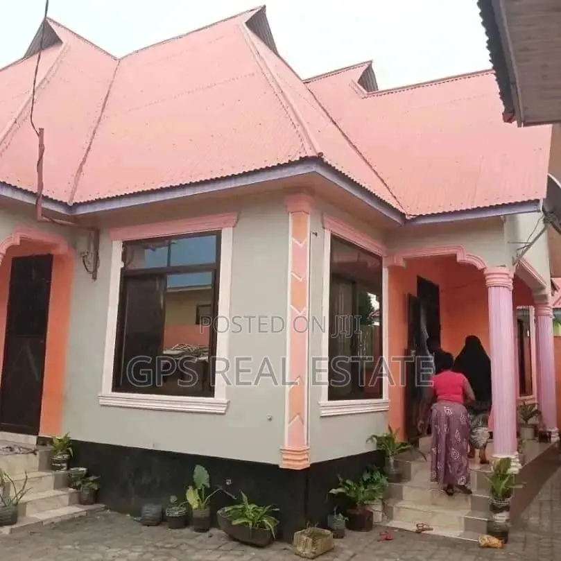 Three Bedroom House In Mbagala Majimatitu For Sale in Temeke