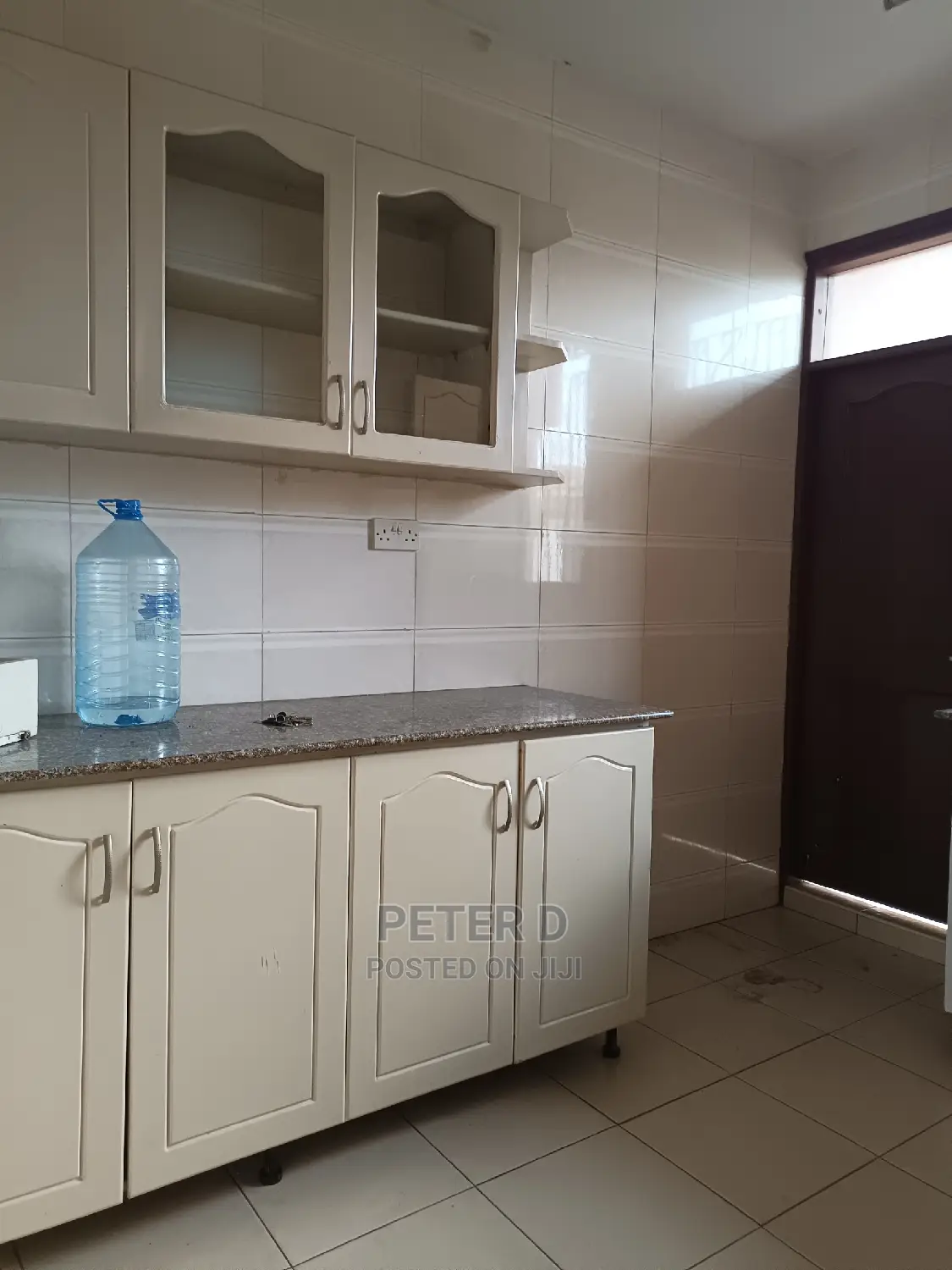 3bdrm Apartment in Kariakoo for rent in Kariakoo