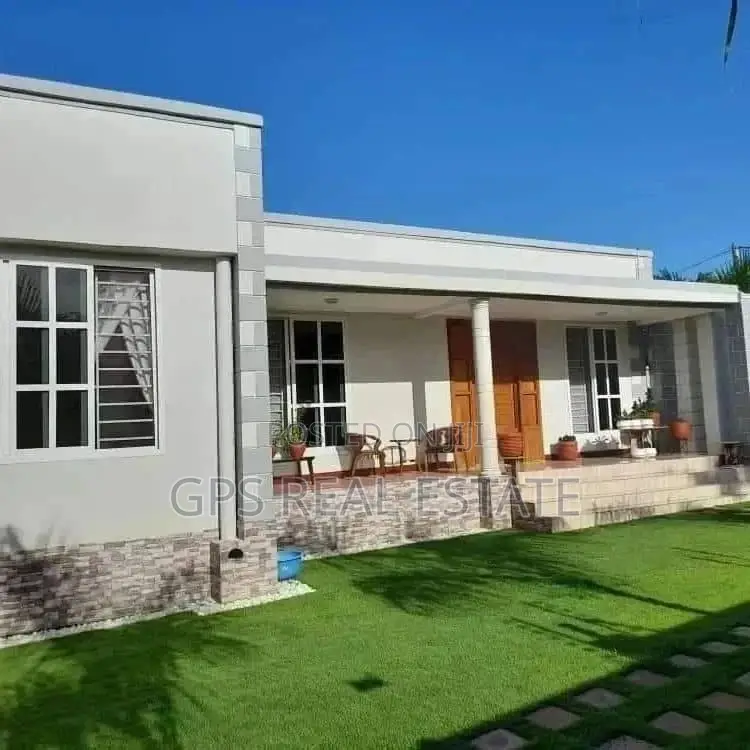 4bdrm House in Maxposh, Kinondoni for Sale in Kinondoni