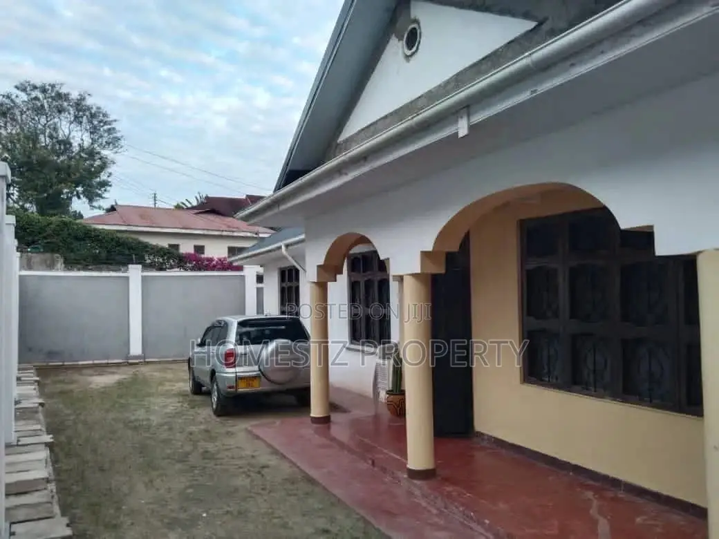 2bdrm House in Maxposh, Kinondoni for Sale in Kinondoni