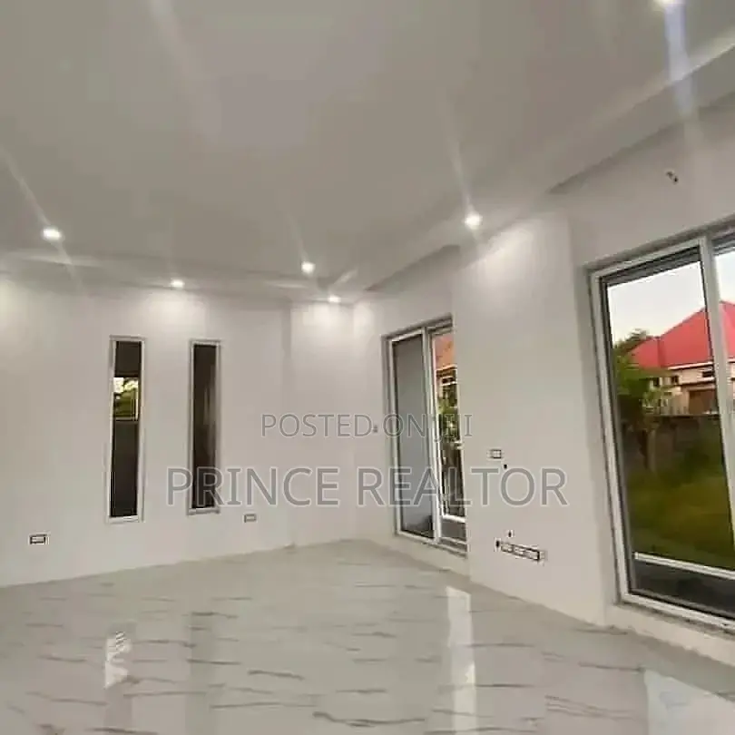 4bdrm House in Maxposh, Kinondoni for Sale in Kinondoni