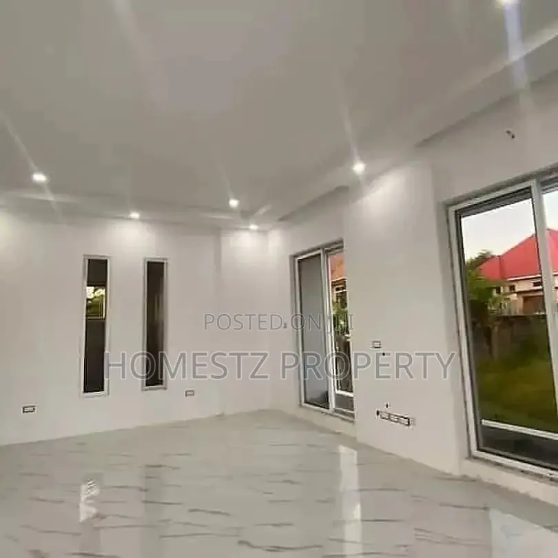 4bdrm House in Maxposh, Kinondoni for Sale in Kinondoni