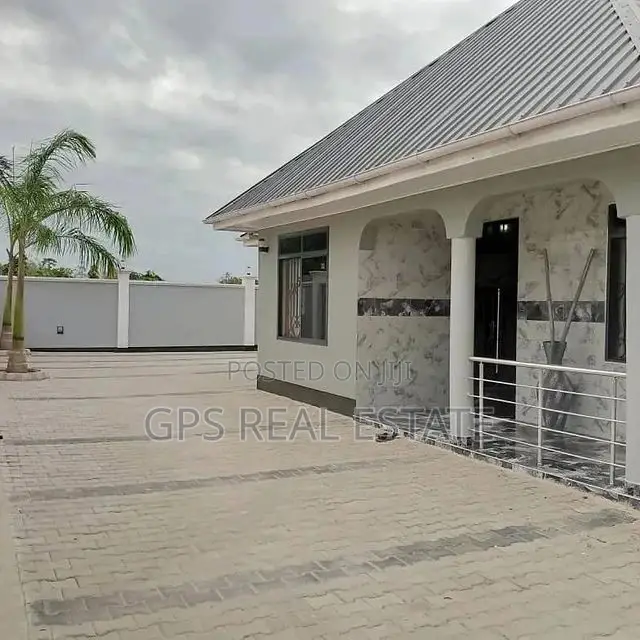 3bdrm House in Maxposh, Kinondoni for Sale in Kinondoni