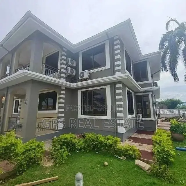 5bdrm House in Maxposh, Kinondoni for Sale in Kinondoni