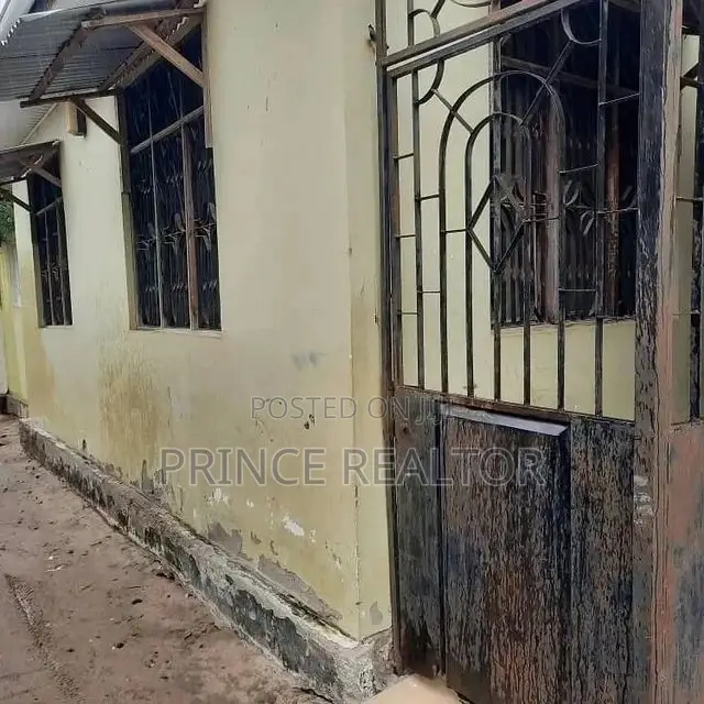 3bdrm House in Maxposh, Kinondoni for Sale in Kinondoni