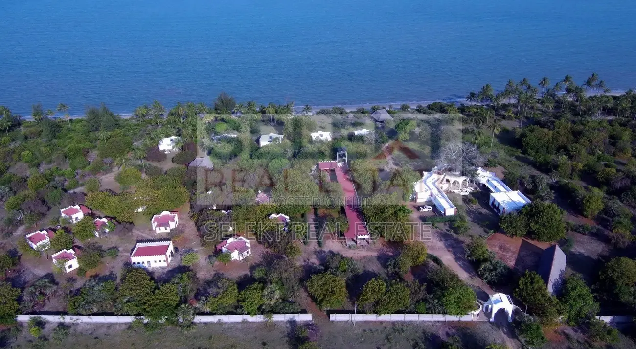 76,000sqm Beach Resort Outside Saadani National Park in Pangani B (East)