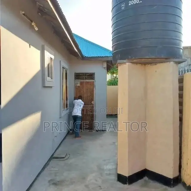 3bdrm House in Maxposh, Ilala for Sale in Ilala