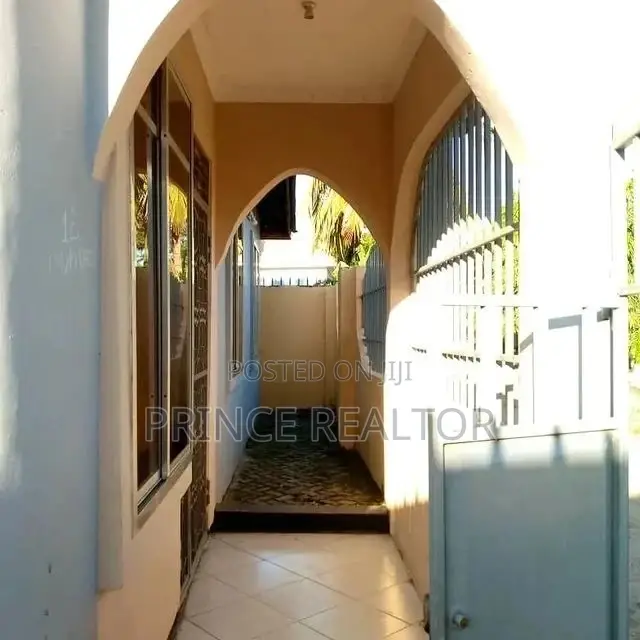 3bdrm House in Maxposh, Ilala for Sale in Ilala