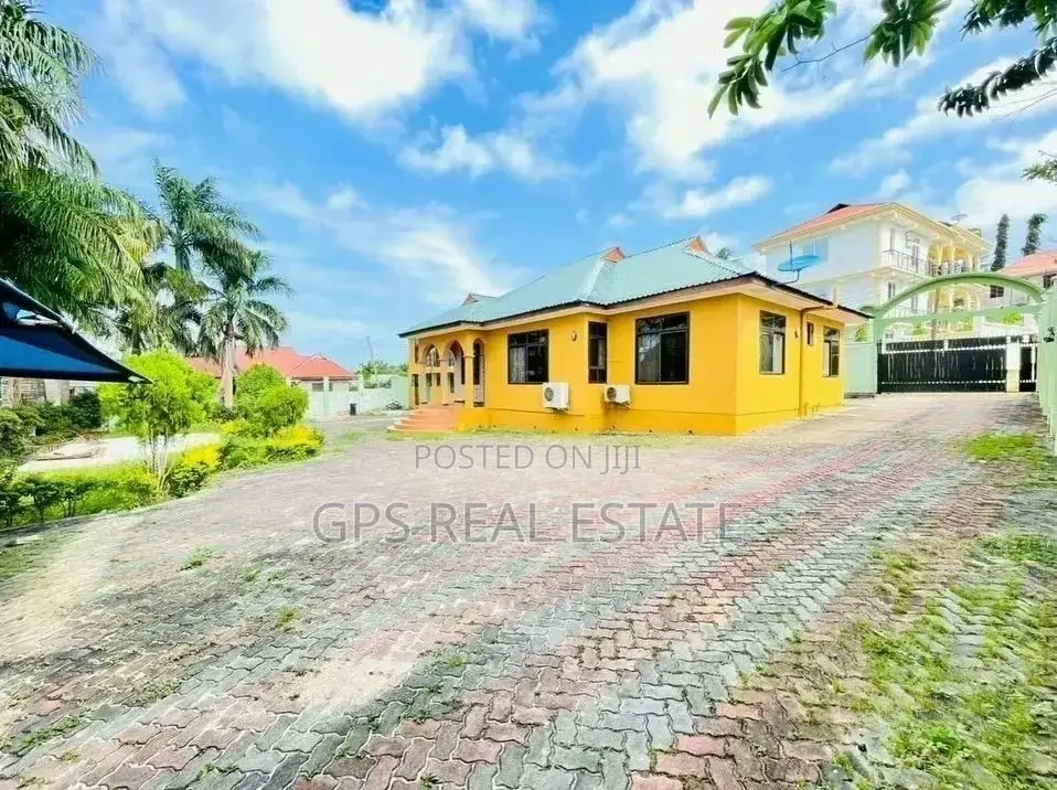 3bdrm House in Maxposh, Kinondoni for Sale in Kinondoni