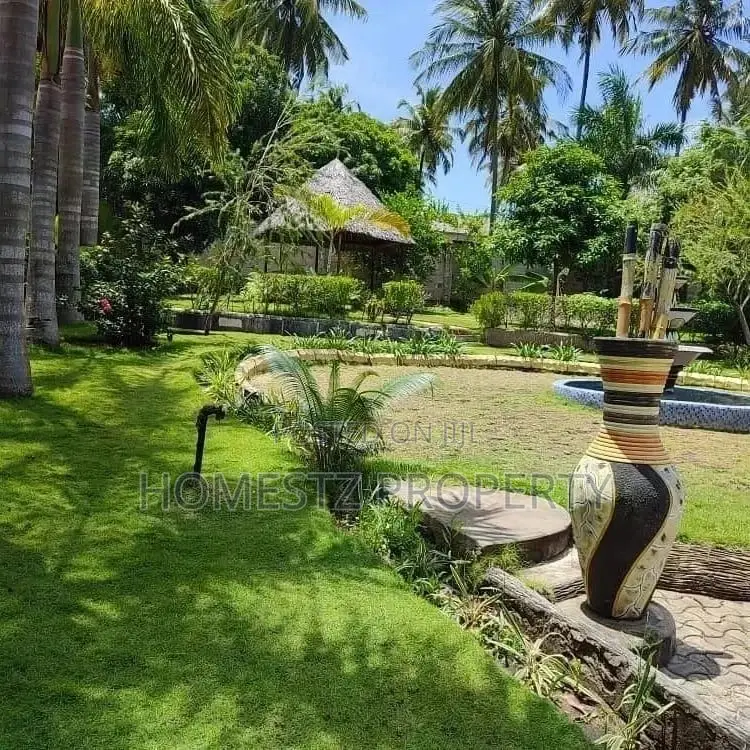 4bdrm House in Maxposh, Kigamboni for Sale in Kigamboni