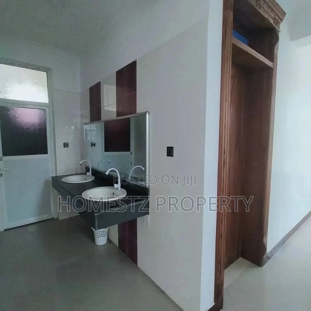 4bdrm House in Maxposh, Kigamboni for Sale in Kigamboni