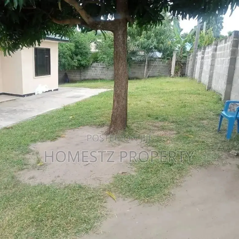 4bdrm House in Maxposh, Kinondoni for Sale in Kinondoni