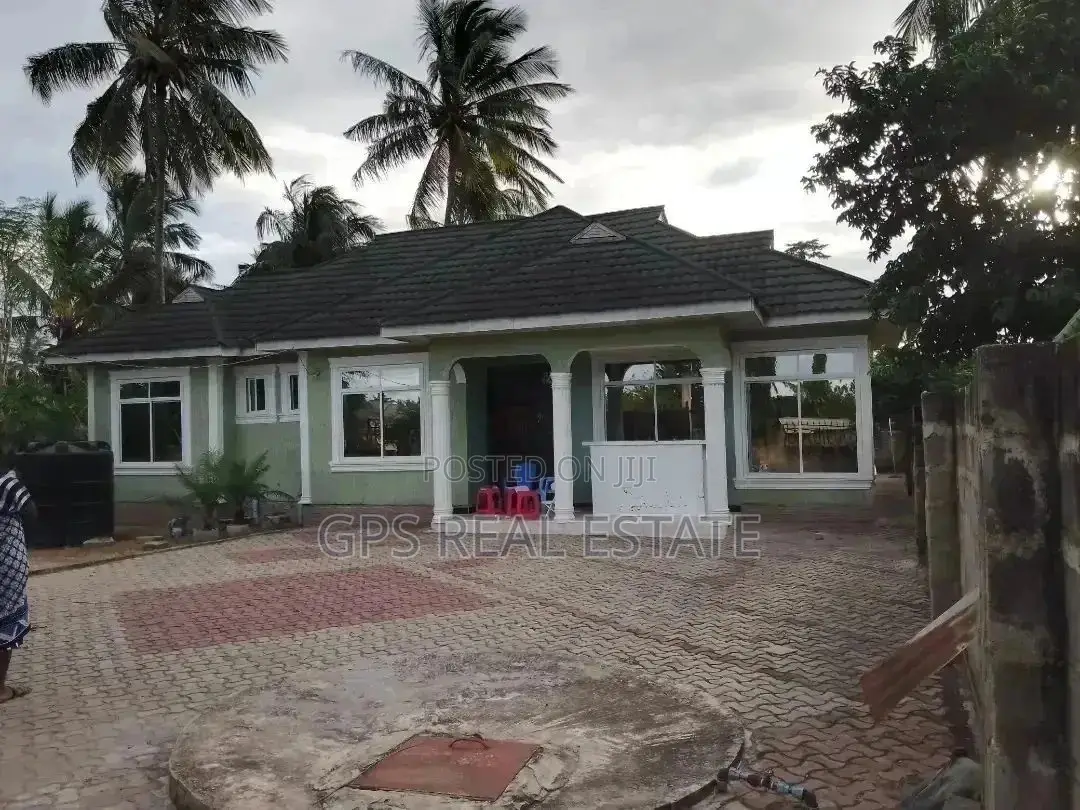 3bdrm House in Maxposh, Kinondoni for Sale in Kinondoni