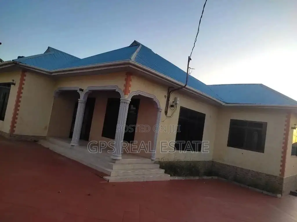 3bdrm House in Maxposh, Kigamboni for Sale in Kigamboni