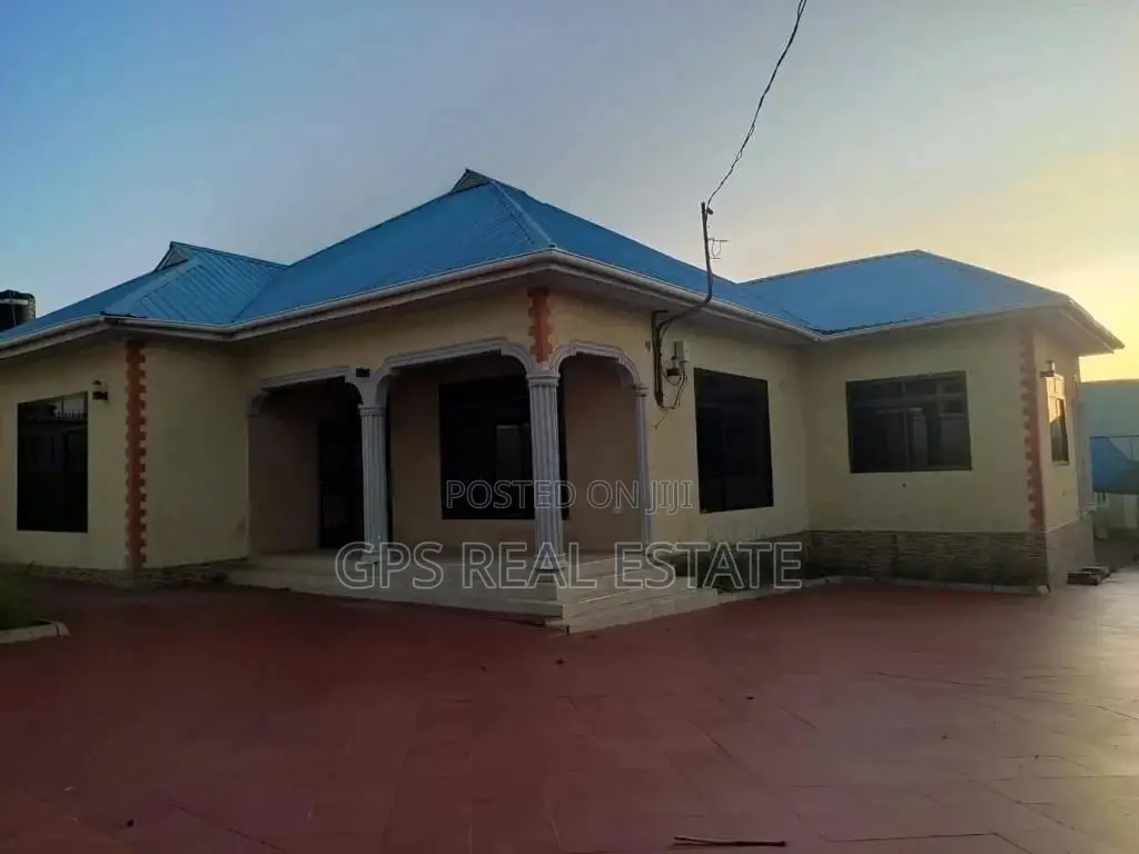 3bdrm House in Maxposh, Kigamboni for Sale in Kigamboni