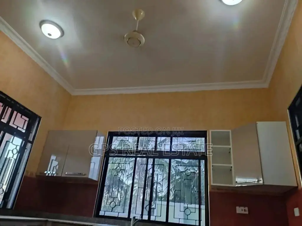 3bdrm House in Maxposh, Kigamboni for Sale in Kigamboni