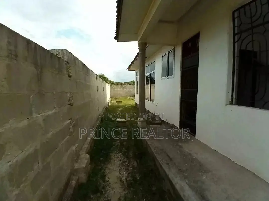 3bdrm House in Maxposh, Kigamboni for Sale in Kigamboni
