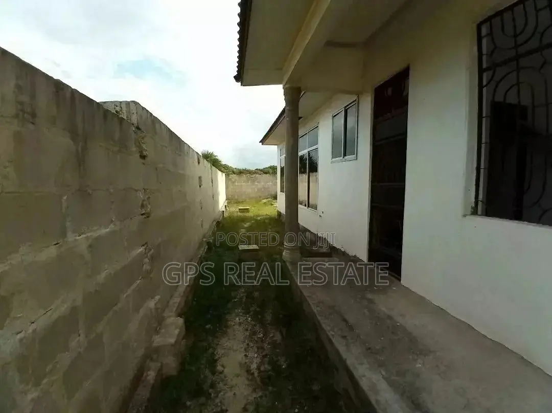 3bdrm House in Maxposh, Kigamboni for Sale in Kigamboni