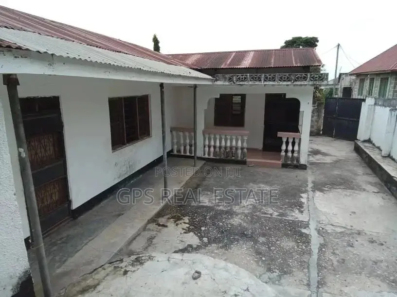 3bdrm House in Maxposh, Kinondoni for Sale in Kinondoni