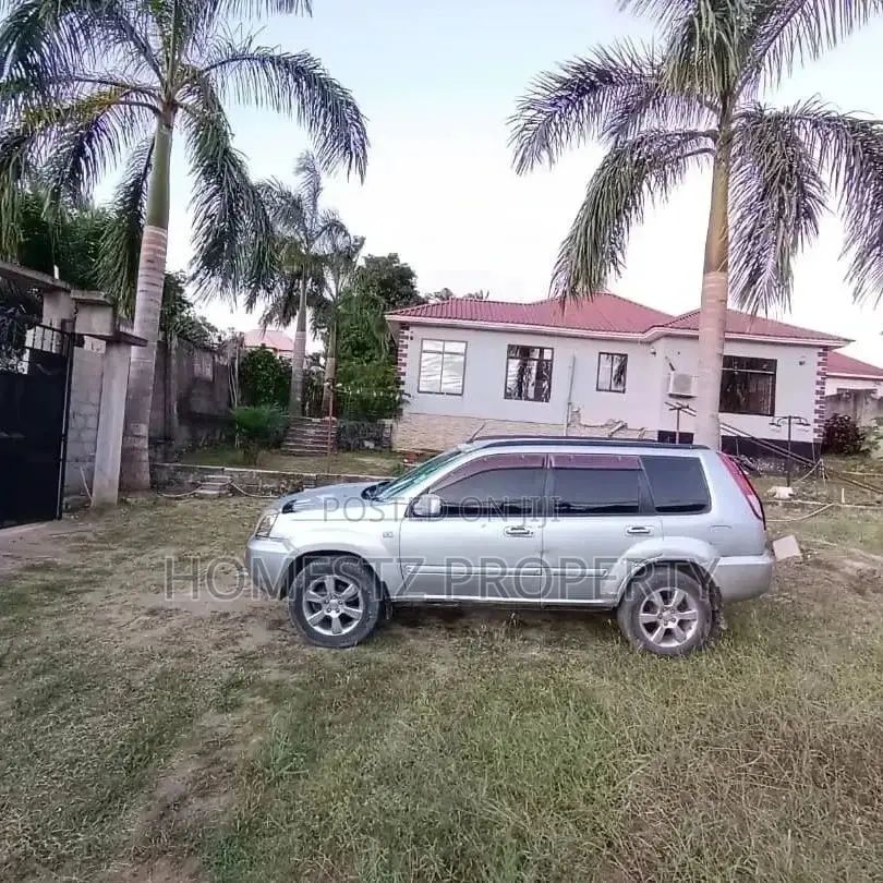 4bdrm House in Kinondoni for Sale in Kinondoni