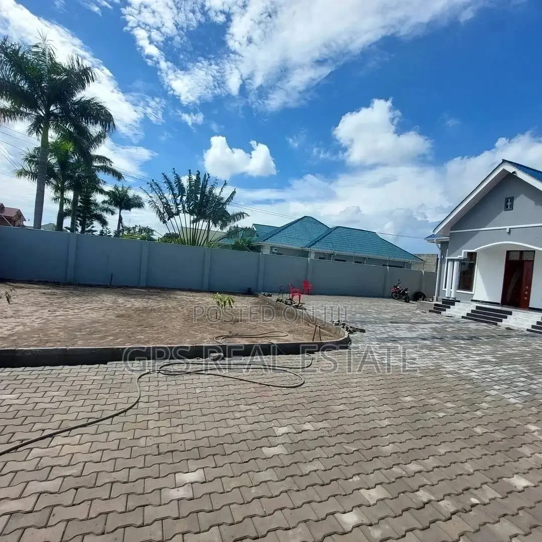 4bdrm House in Kibada, Kigamboni for Sale in Kigamboni