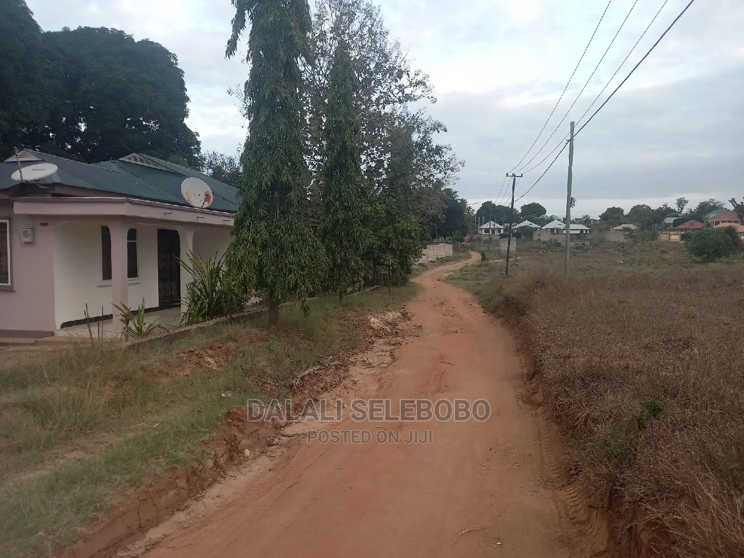 Coner Plot Kwa Biashara Bunju Usalama in Bunju