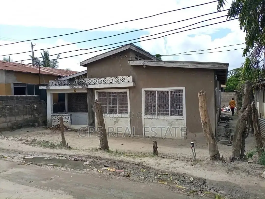 3bdrm House in Sinza, Kinondoni for Sale in Kinondoni