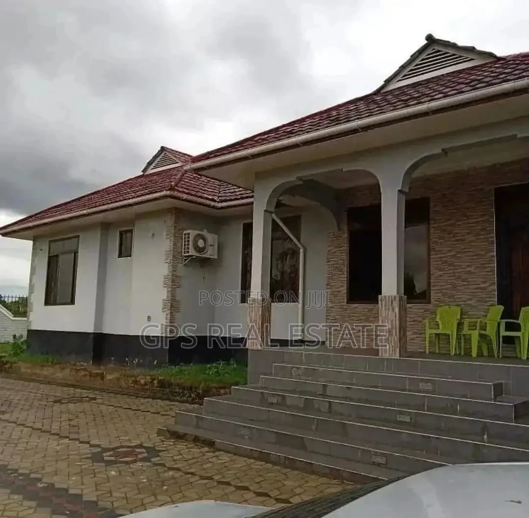 3bdrm House in Tegeta Mivumoni, Kinondoni for Sale in Kinondoni