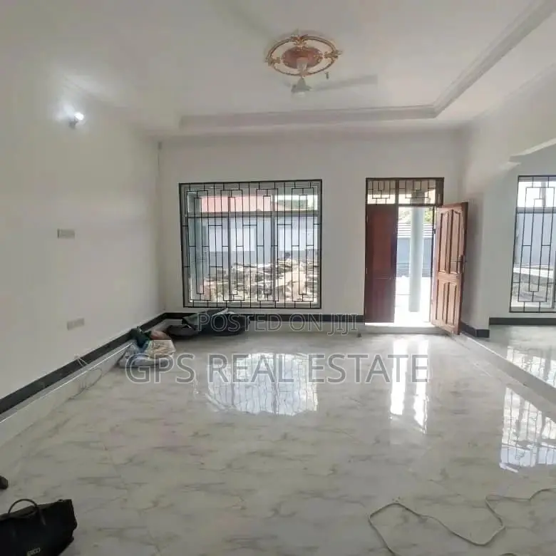 3bdrm House in Avick Town Kimbiji, Kigamboni for Sale in Kigamboni