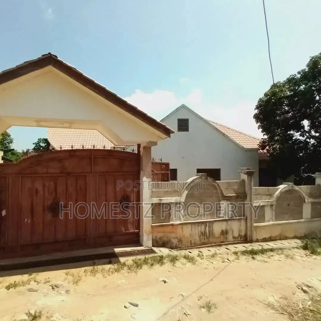 5bdrm House in Goba Majengo, Kinondoni for Sale in Kinondoni