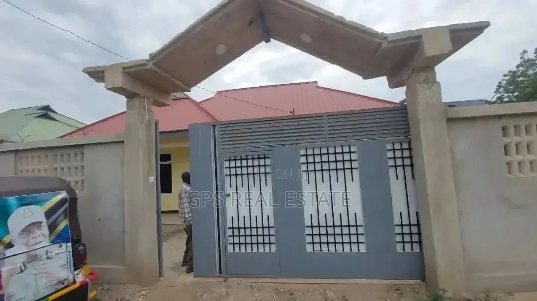 3bdrm House in Mivumoni, Kinondoni for Sale in Kinondoni