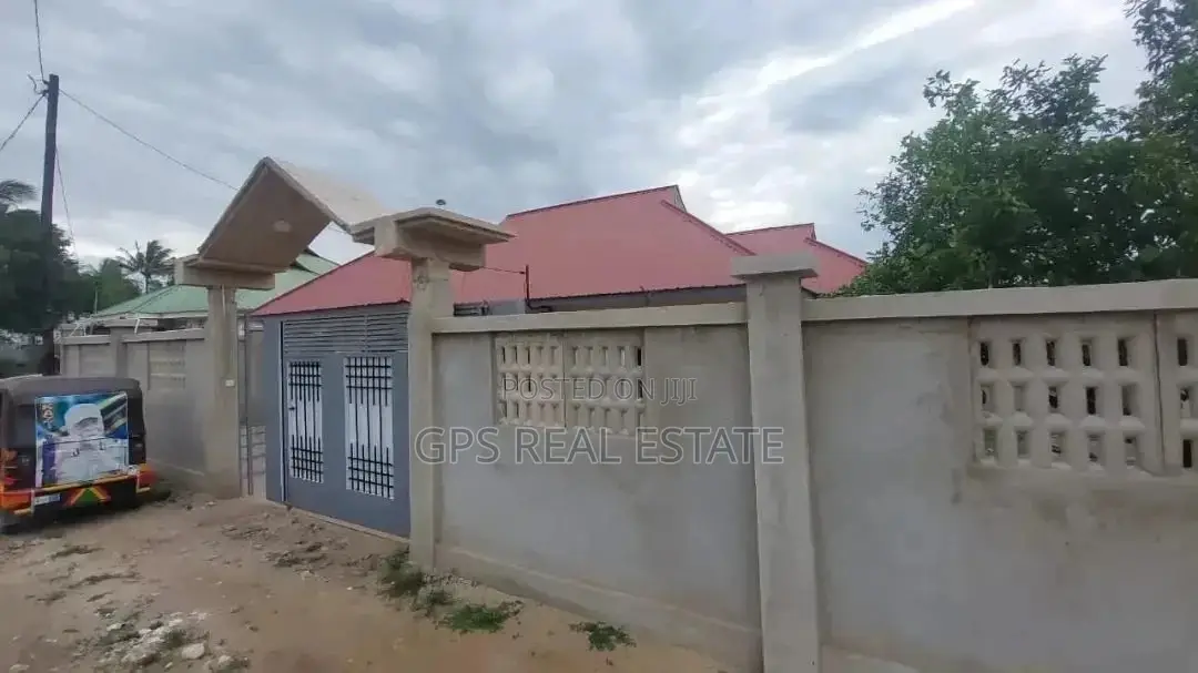 3bdrm House in Mivumoni, Kinondoni for Sale in Kinondoni