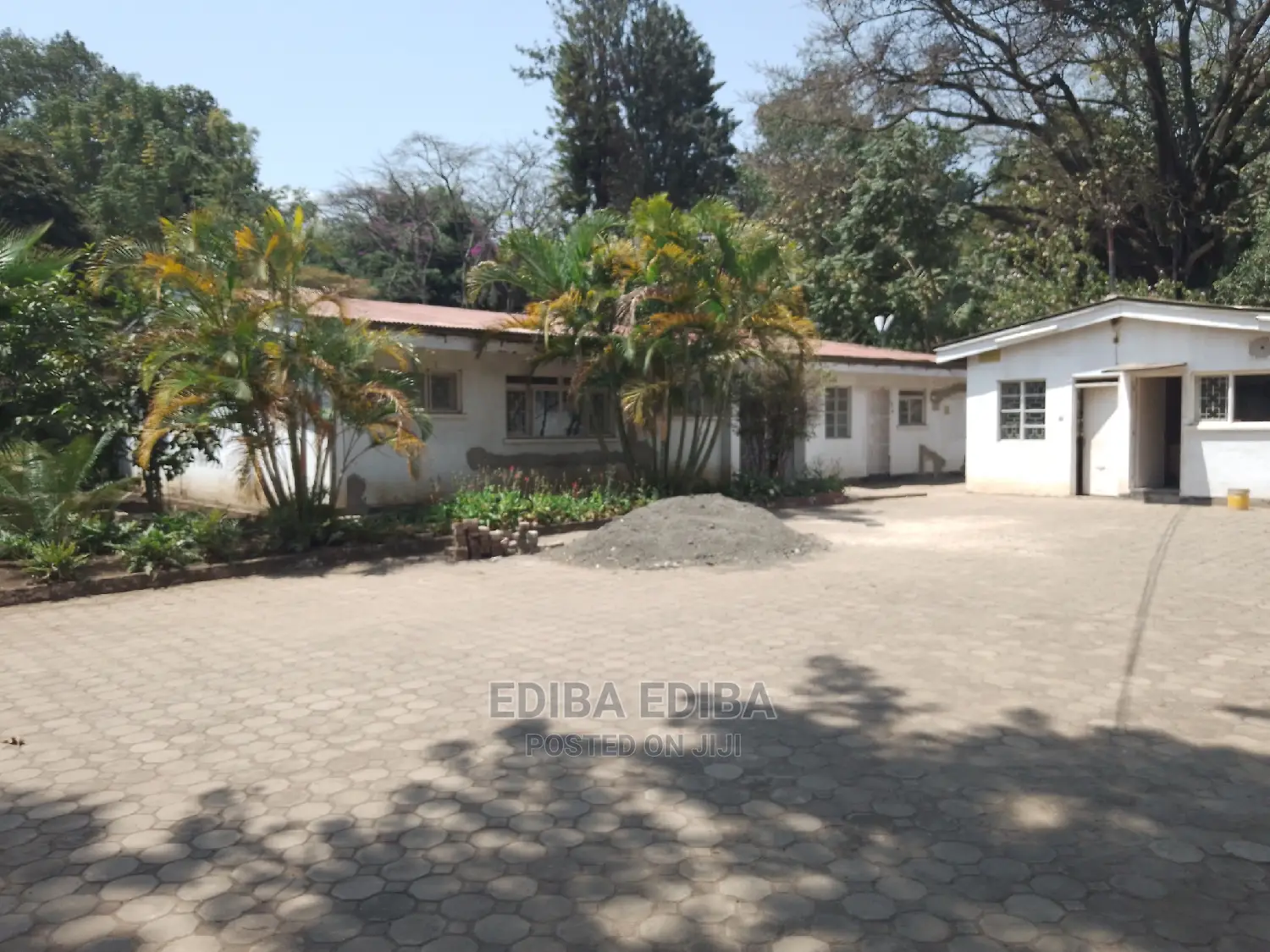 4bdrm Bungalow in Ediba Real Estate, Arusha for Rent in Arusha