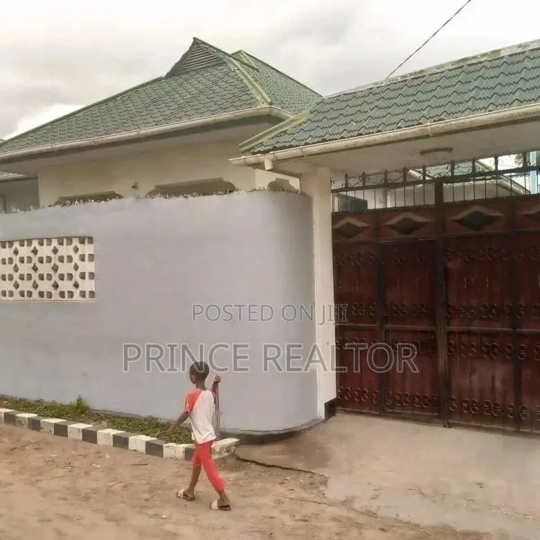 3bdrm House in Kinyerezi, Kinondoni for Sale in Kinondoni