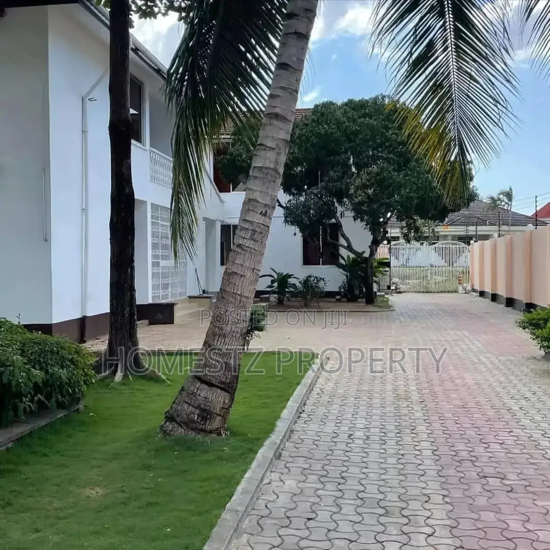 4bdrm House in Mbezi Beach, Kinondoni for Sale in Kinondoni