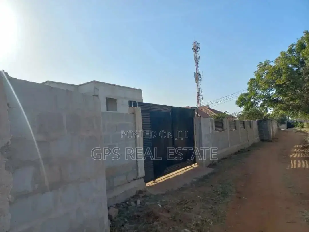 8bdrm Apartment in Madale, Kinondoni for Sale in Kinondoni