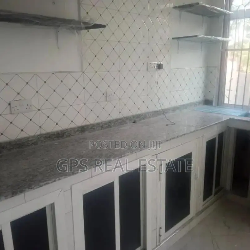 6bdrm Apartment in Madale Contena, Ilala for Sale in Ilala