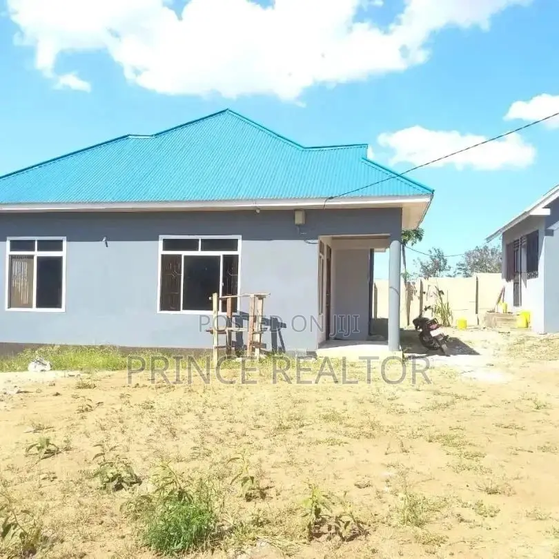 3bdrm House in Makabe, Kinondoni for Sale in Kinondoni