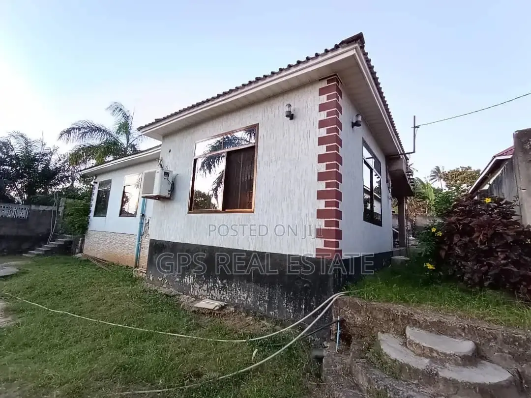 4bdrm House in Mpigi Magoe, Kinondoni for Sale in Kinondoni