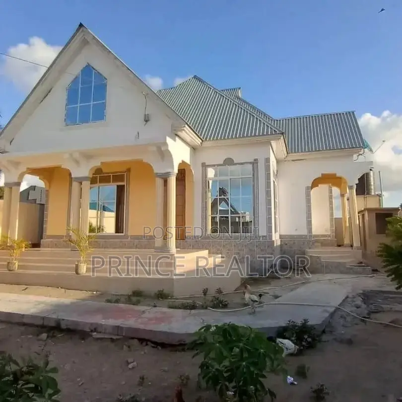 4bdrm House in Kibada, Kinondoni for Sale in Kinondoni