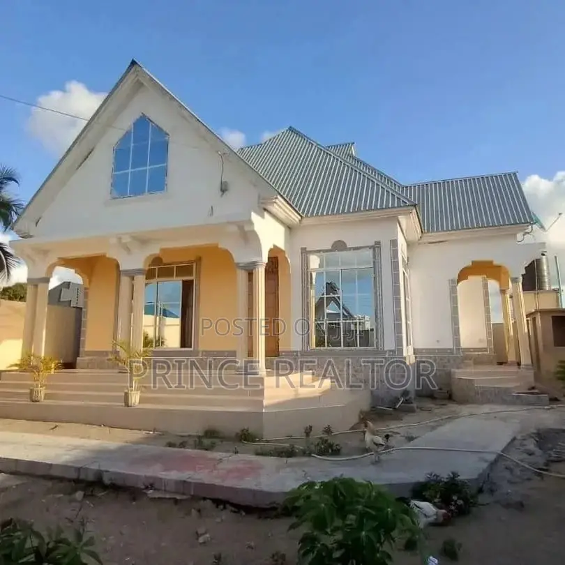4bdrm House in Kibada, Kinondoni for Sale in Kinondoni