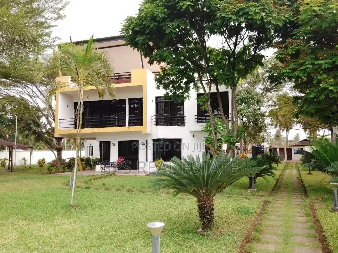 Furnished 4bdrm Apartment in Kawe Beach, Kinondoni for Sale in Kinondoni