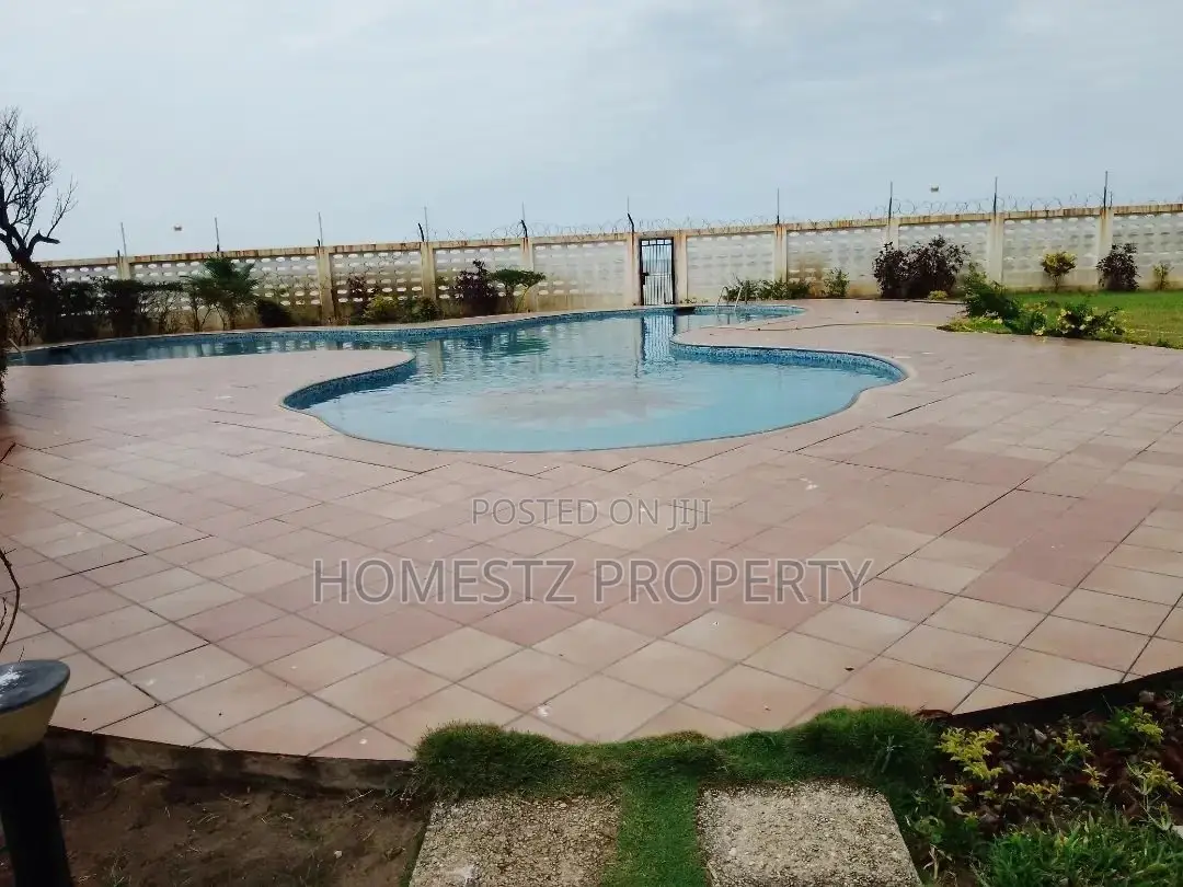 Furnished 4bdrm Apartment in Kawe Beach, Kinondoni for Sale in Kinondoni