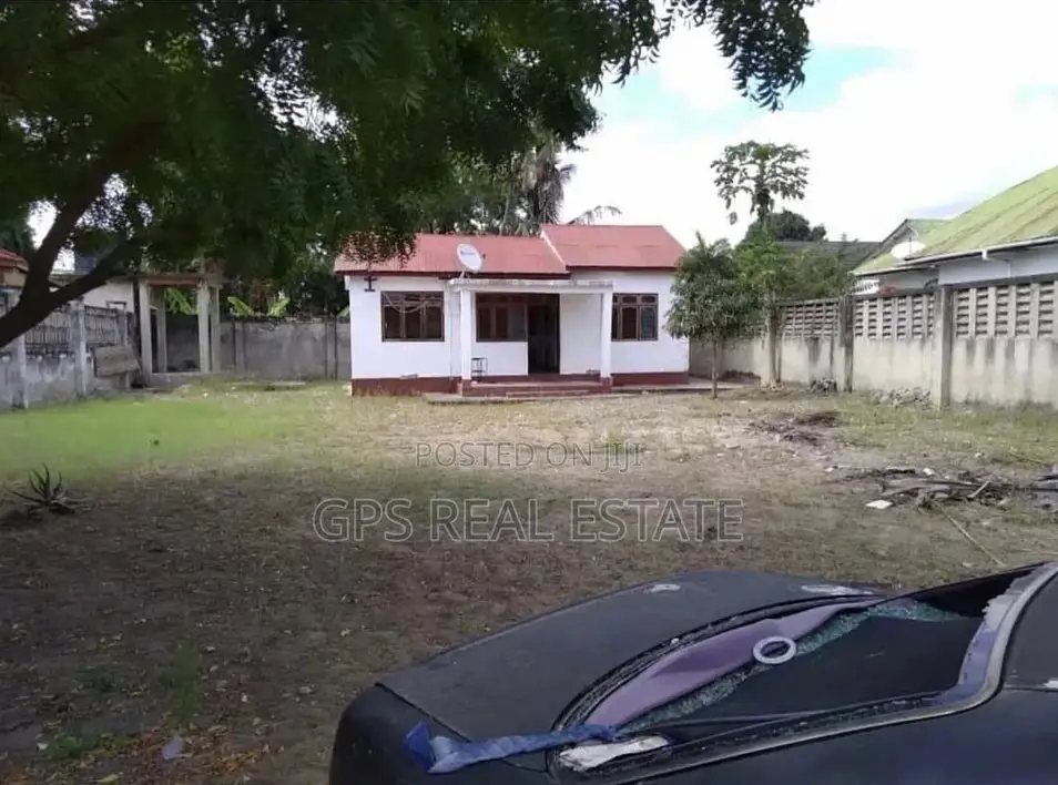 3bdrm House in Ununio, Kinondoni for Sale in Kinondoni