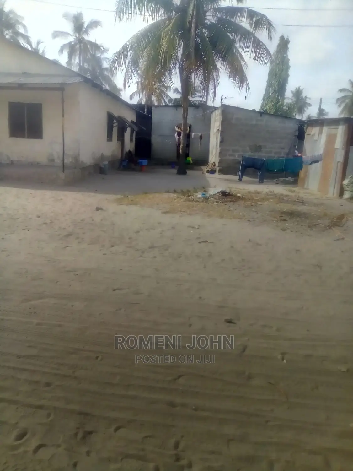 Furnished 10bdrm Townhouse/Terrace in Tanzania Daressalaam for Sale in Ukonga