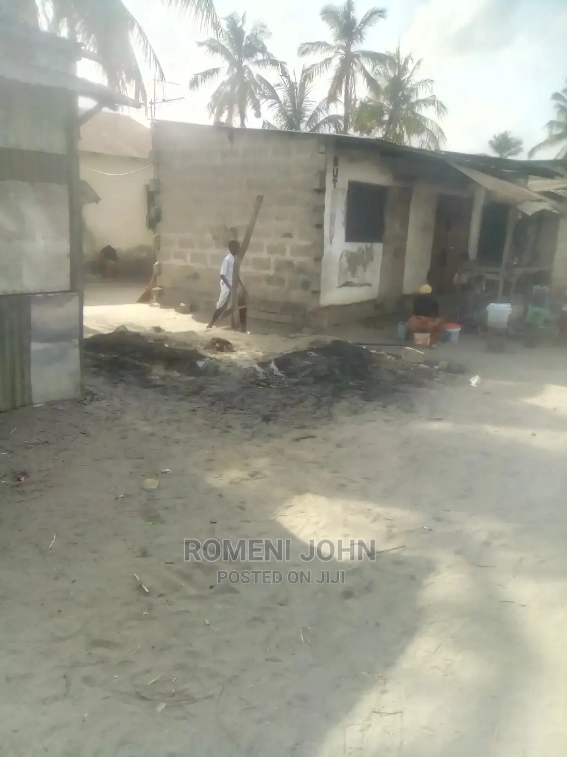 Furnished 10bdrm Townhouse/Terrace in Tanzania Daressalaam for Sale in Ukonga