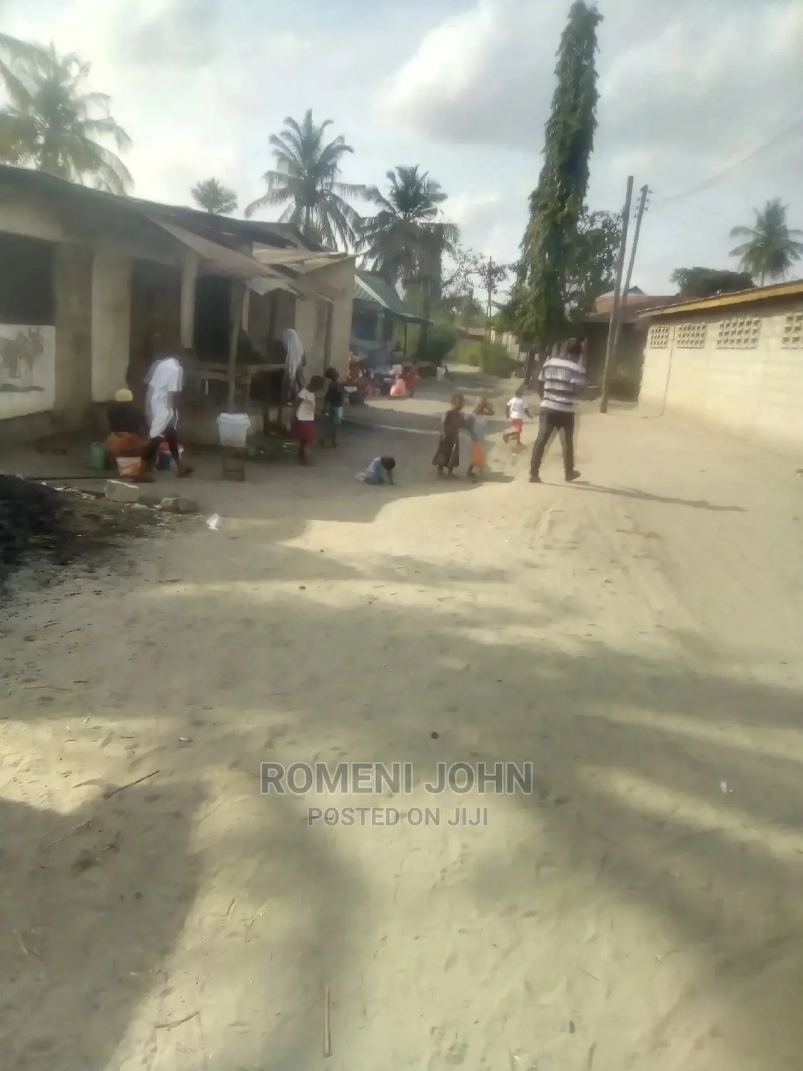 Furnished 10bdrm Townhouse/Terrace in Tanzania Daressalaam for Sale in Ukonga