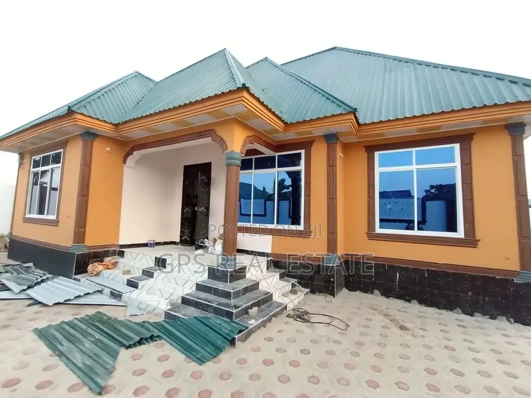 4bdrm House in Mzambarauni, Chamazi for Sale in Chamazi