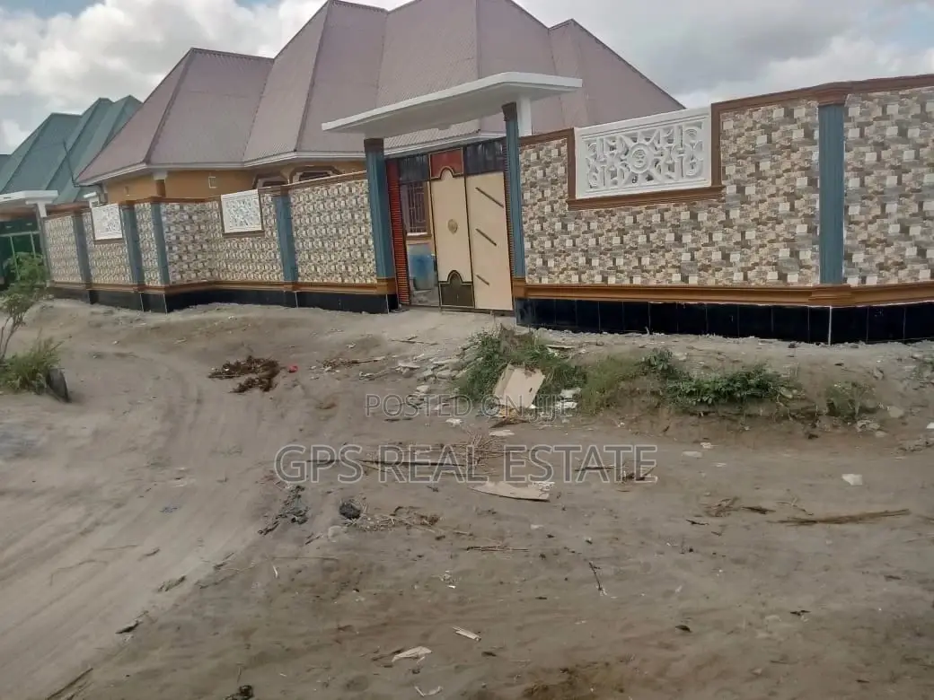 4bdrm House in Mzambarauni, Chamazi for Sale in Chamazi